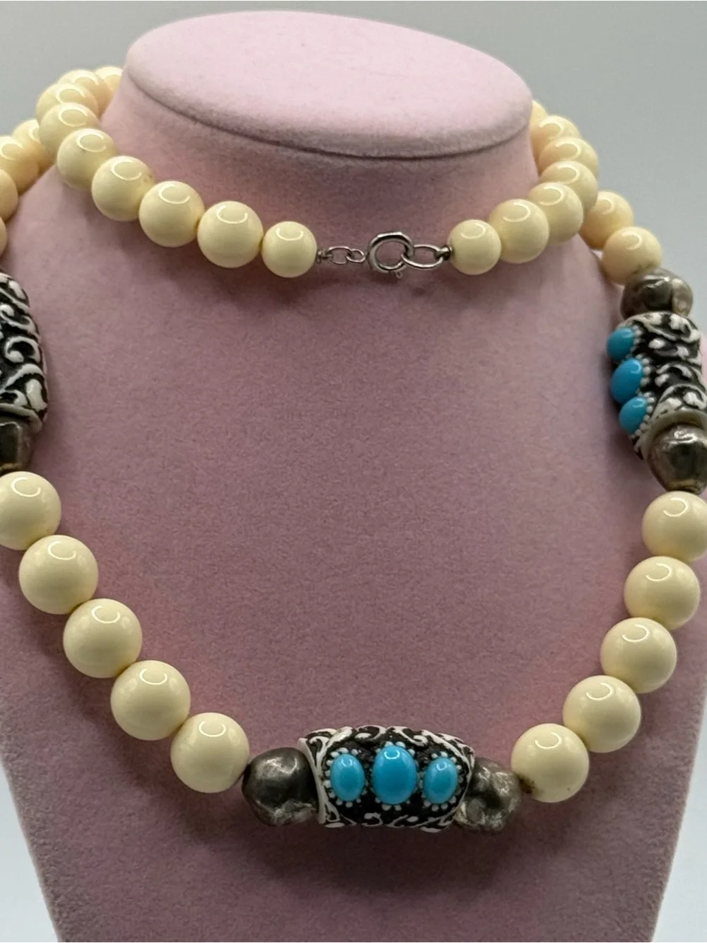 Beaded Cream and Turquoise Accent Necklace - Brand Unknown